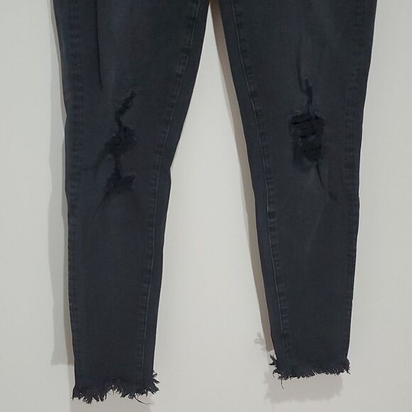 american Eagle black super stretch X 28x28 size 4 super low jeggings - Picture 2 of 8